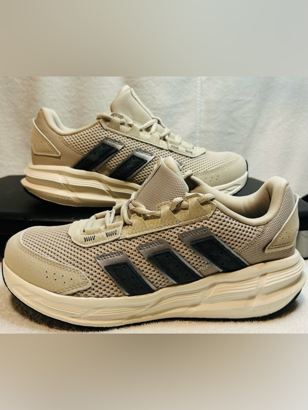 Adidas Astrastar Women 9.5 NWT
